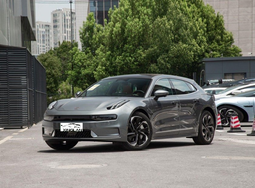 Электромобиль zeekr 001