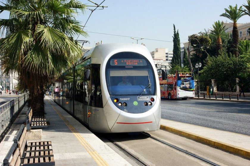 Трамвай Афины