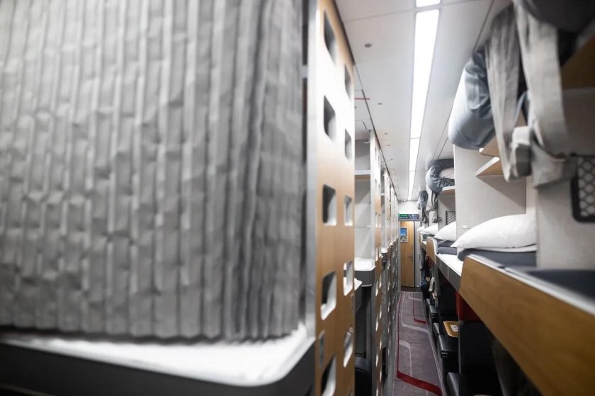 Поезд янтарь плацкарт