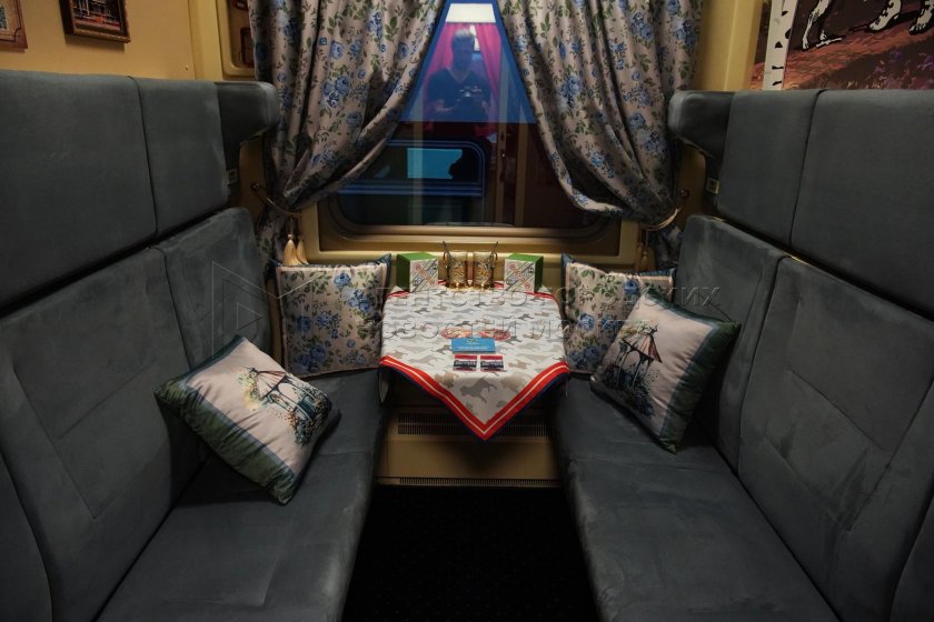 Фирменный поезд