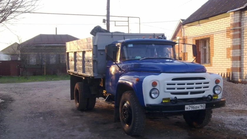 Зил самосвал