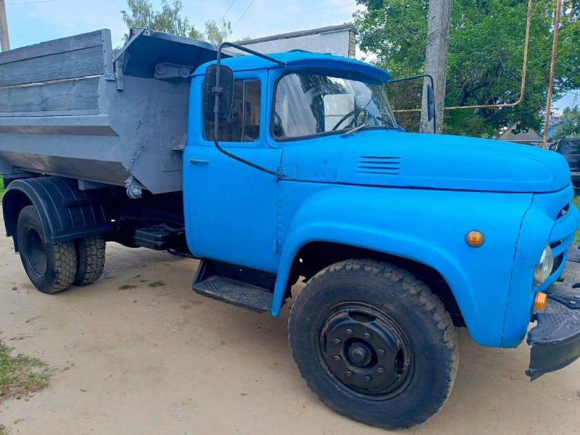 Самосвал зил 130