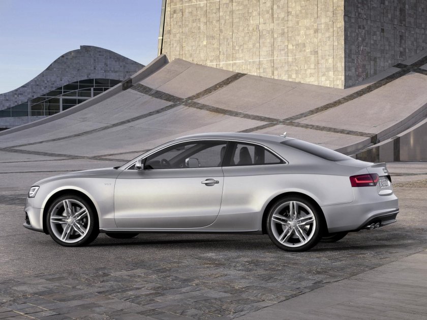 Audi s5 Coupe 2011