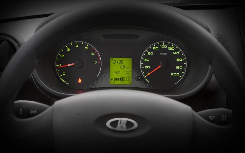 ВАЗ 2190 приборная панель