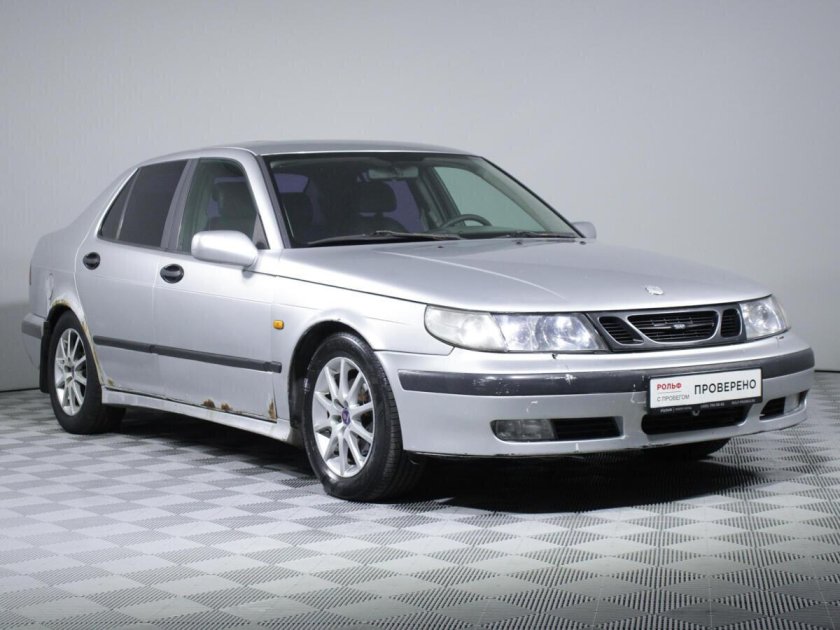 Сааб серебристый