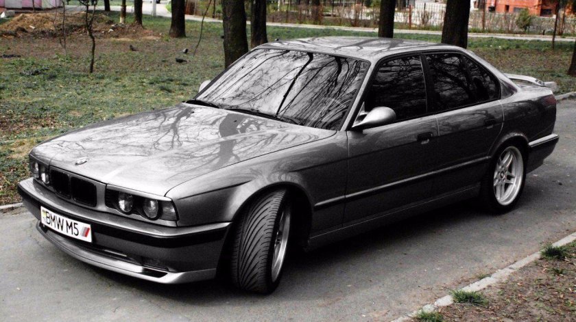 БМВ м5 е34