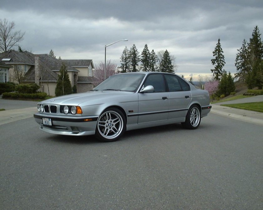 BMW e34 540i