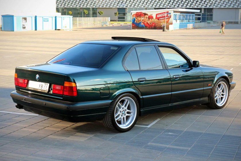 BMW e34 Oxford Green Metallic