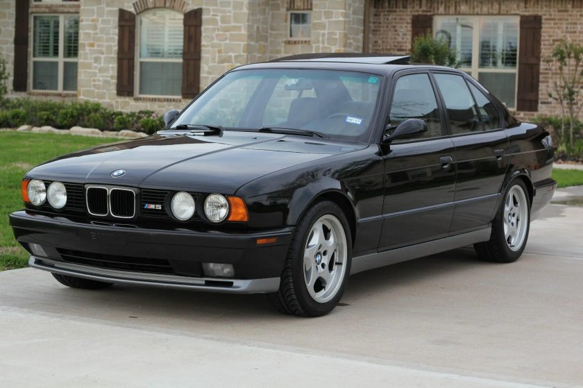 BMW m5 525 e34