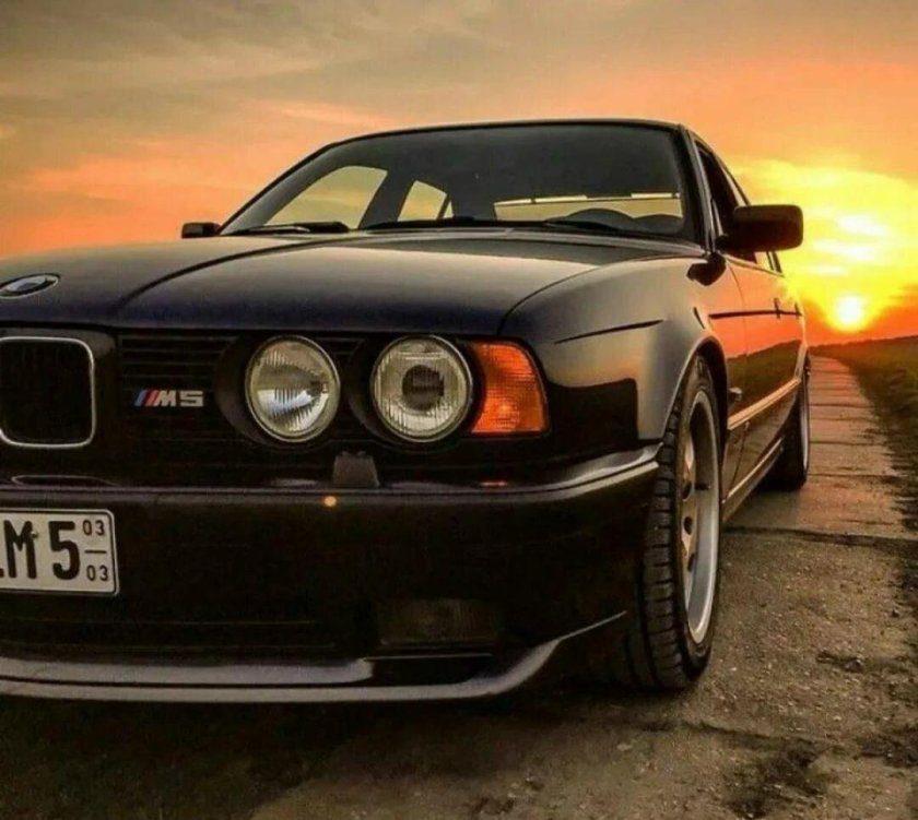 БМВ м5 е34