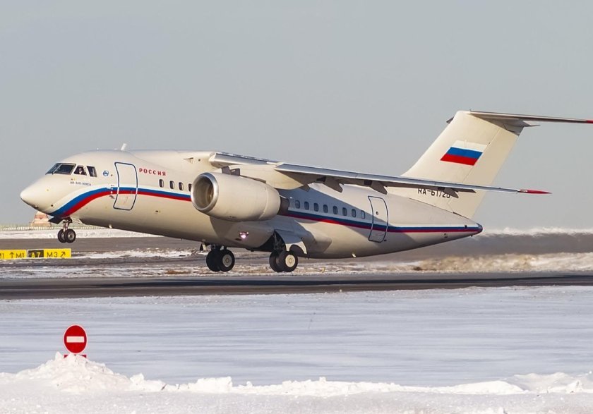 Самолет ан 148