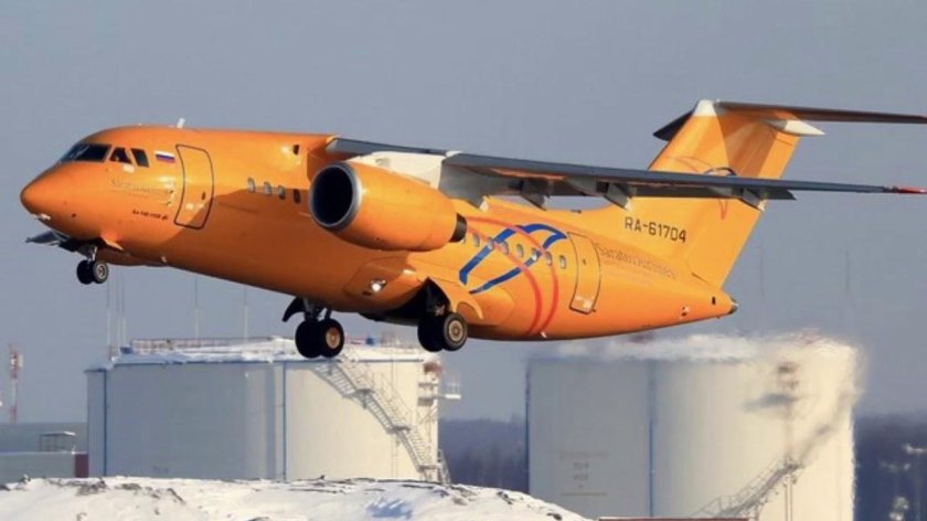 АН-148 пассажирский самолёт