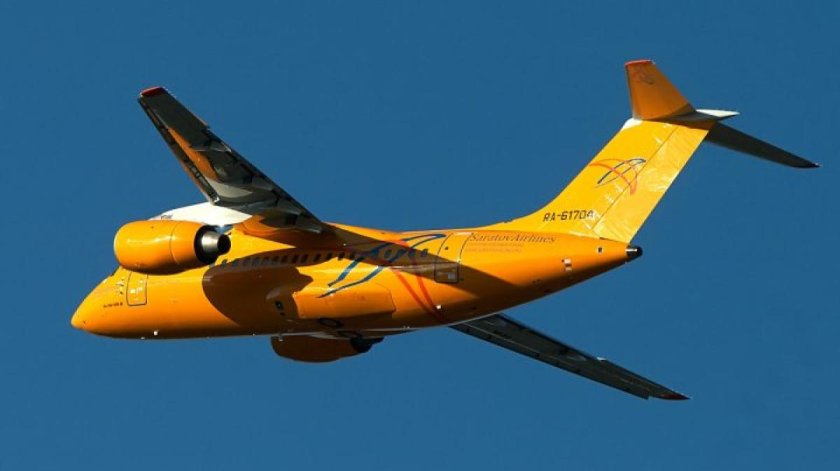АН-148 саратовских авиалиний