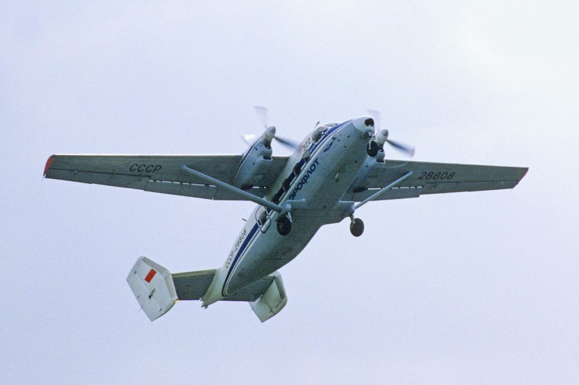 АН 28 самолет