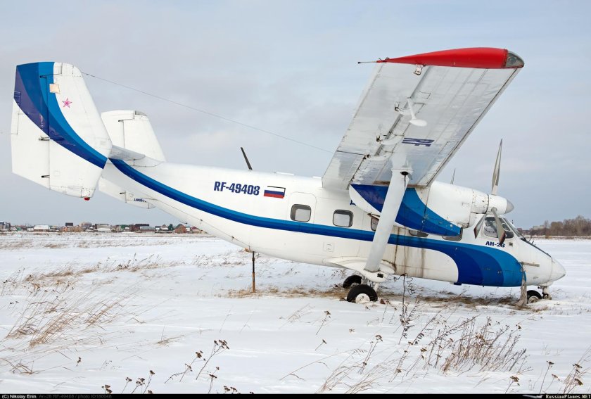 АН-28 пассажирский самолёт