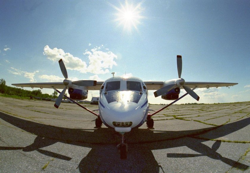 АН 28 самолет