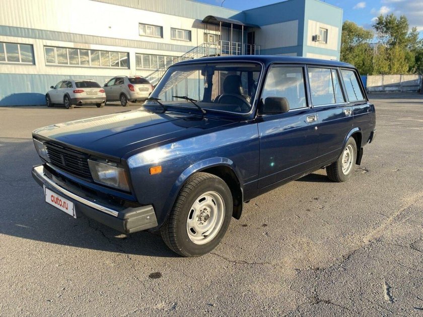 ВАЗ 2104 синий