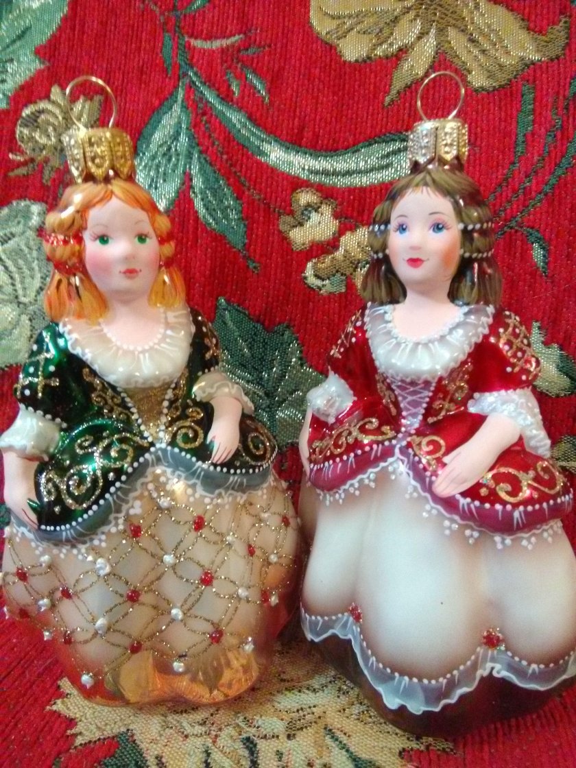 Девочка в голубом кокошнике Ариель