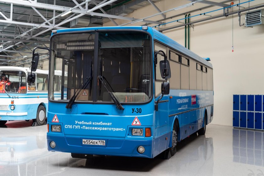 ЛИАЗ междугородный