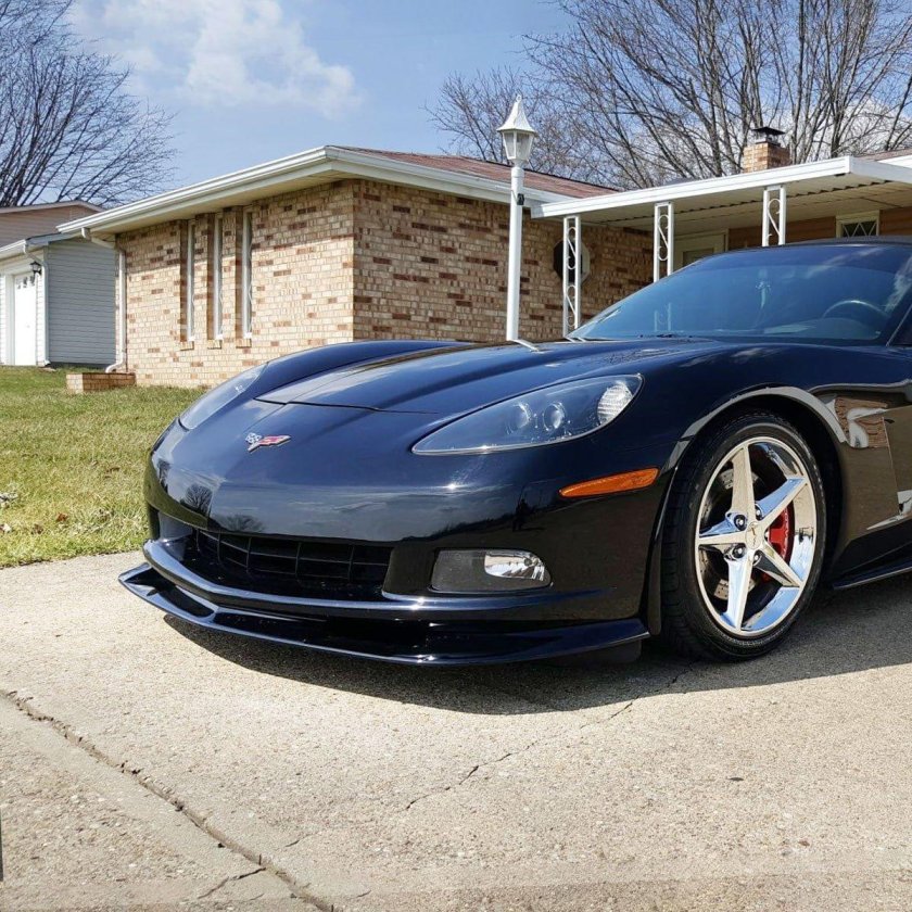 Шевроле спорткар Корвет