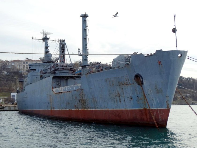 Морской транспорт генерал Рябиков