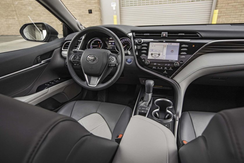 Toyota Camry 2018 Interior