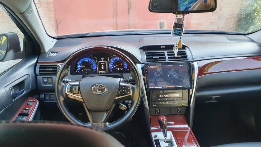 Toyota Camry 55 салон