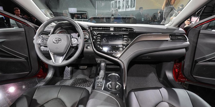 Новая Тойота Камри 2018