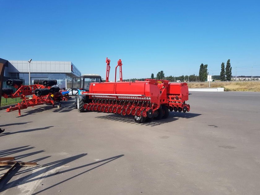 Сеялка зерновая ЗС-9