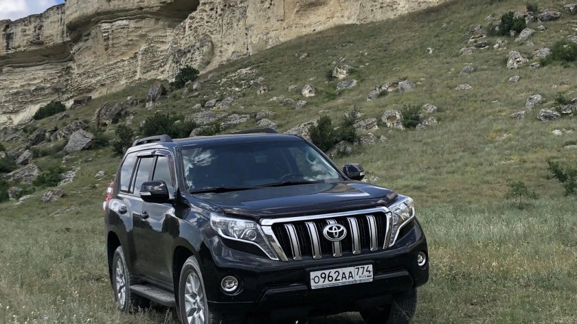 Тойота ленд Крузер 2014 года