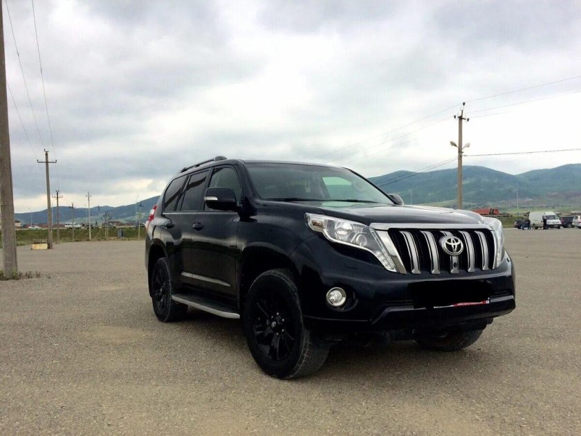Land Cruiser 150 черный