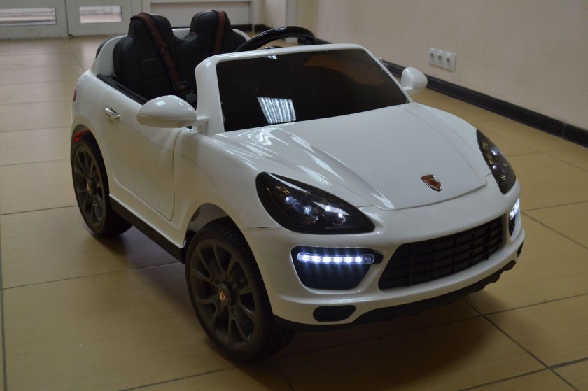 Детский электромобиль Порше Кайен