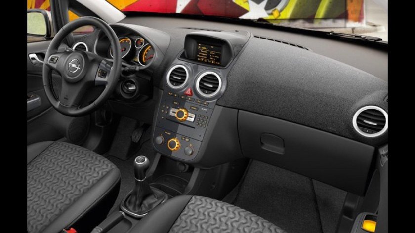 Opel Corsa 2008 салон