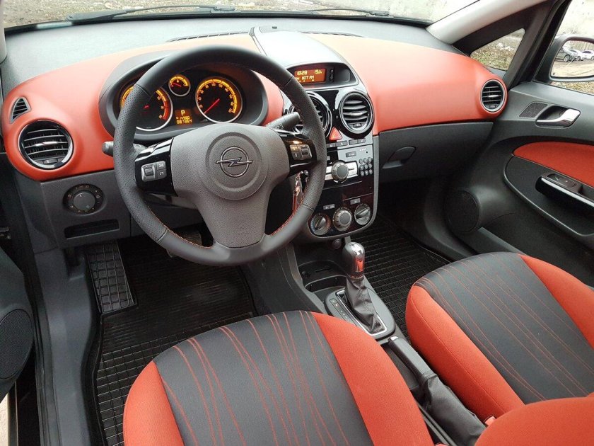 Opel Corsa 2008 салон