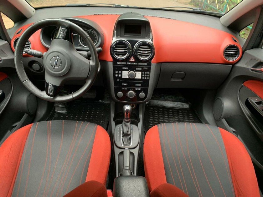Опель Корса 1.4 автомат
