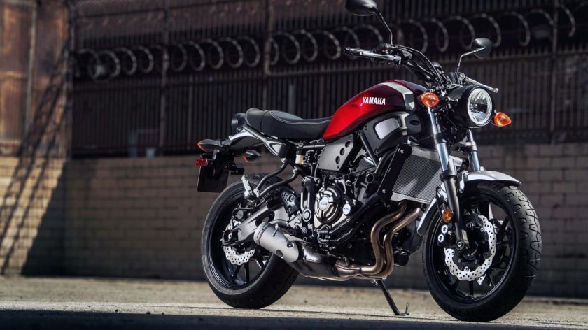 Yamaha MT-07 xsr700