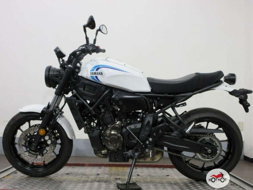 Yamaha XSR 700 2023