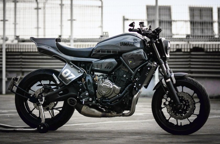 Yamaha xsr700
