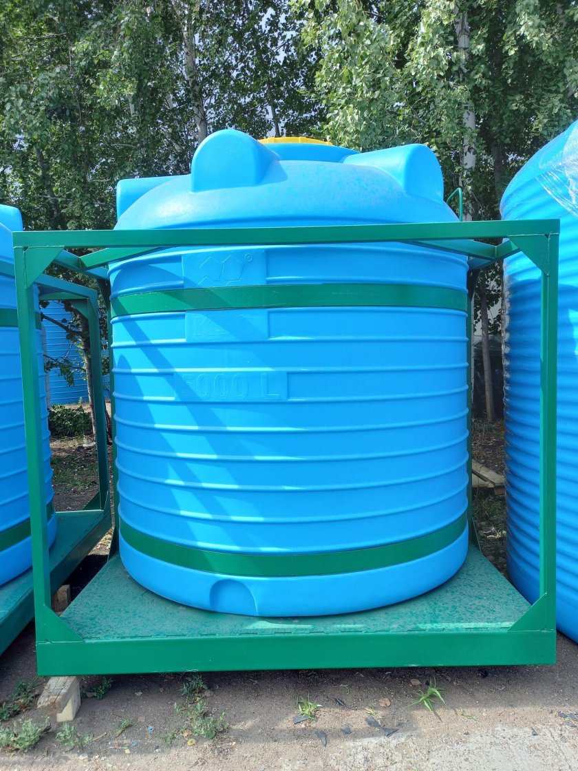 Пластиковые баки 3000 литров