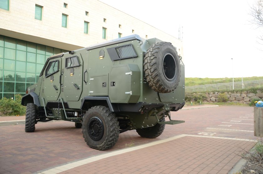 Бронеавтомобиль "Gaia Amir" 6x6,