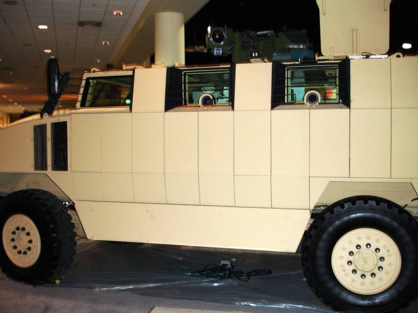 Бронемашина Голан