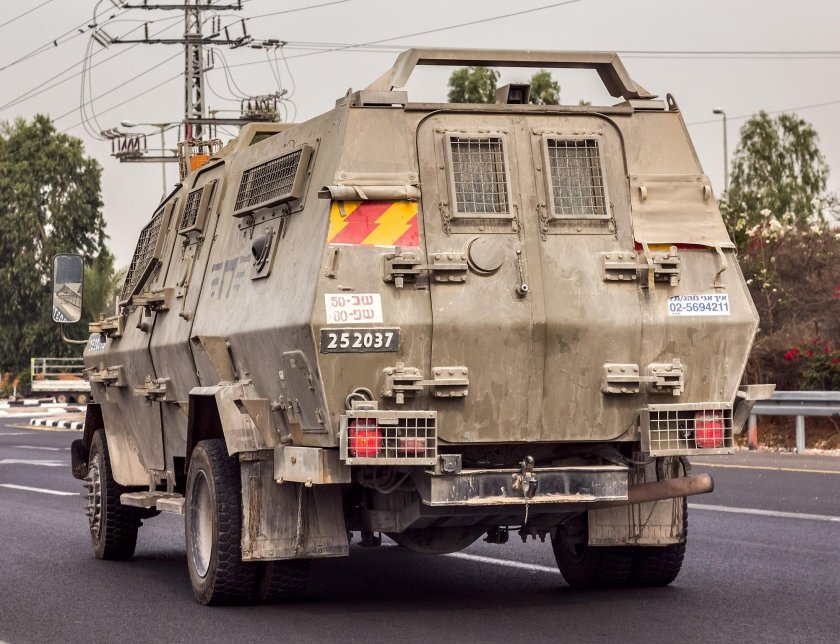 БТР Вольф израильский