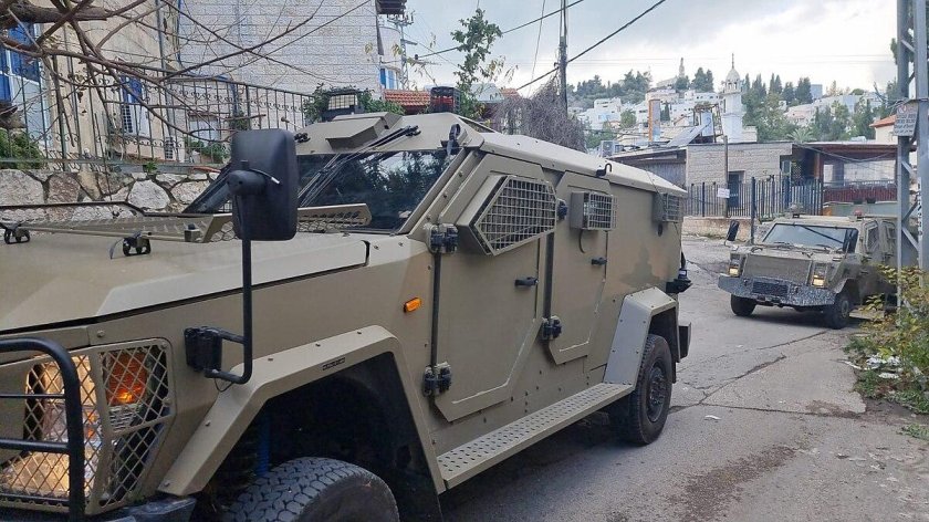 Ford f600 броневик