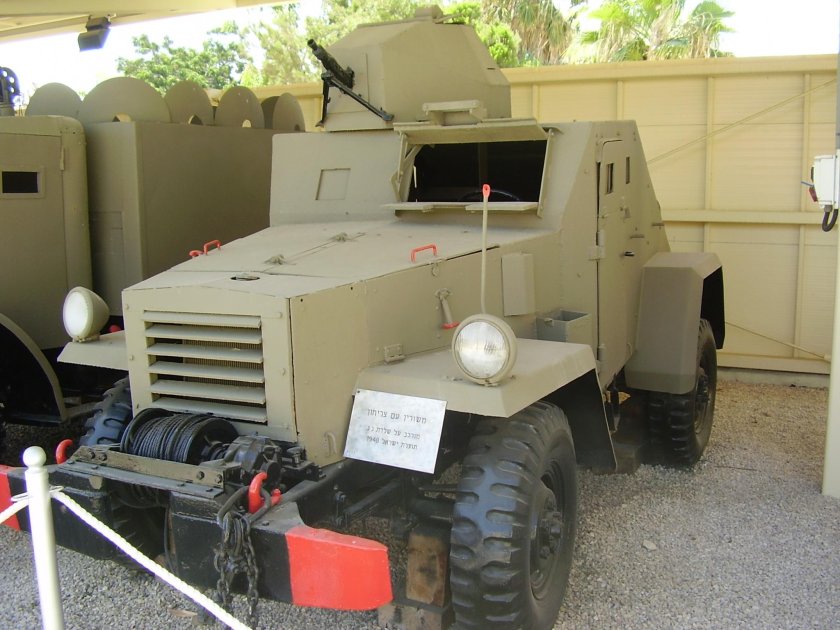 Импровизи́рованный бронеавтомобиль