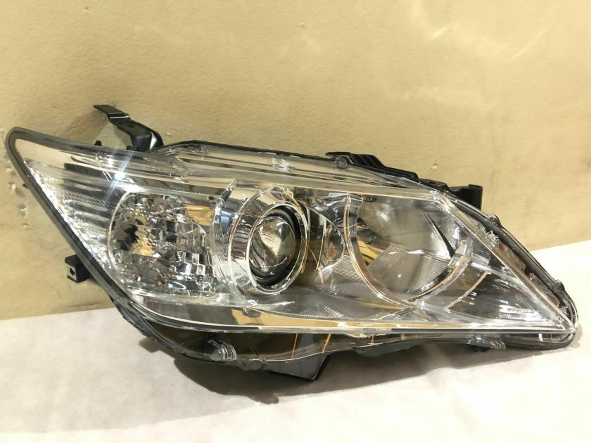 Оптика Camry v50 Hybrid