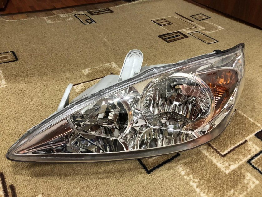 Фары Камри 30