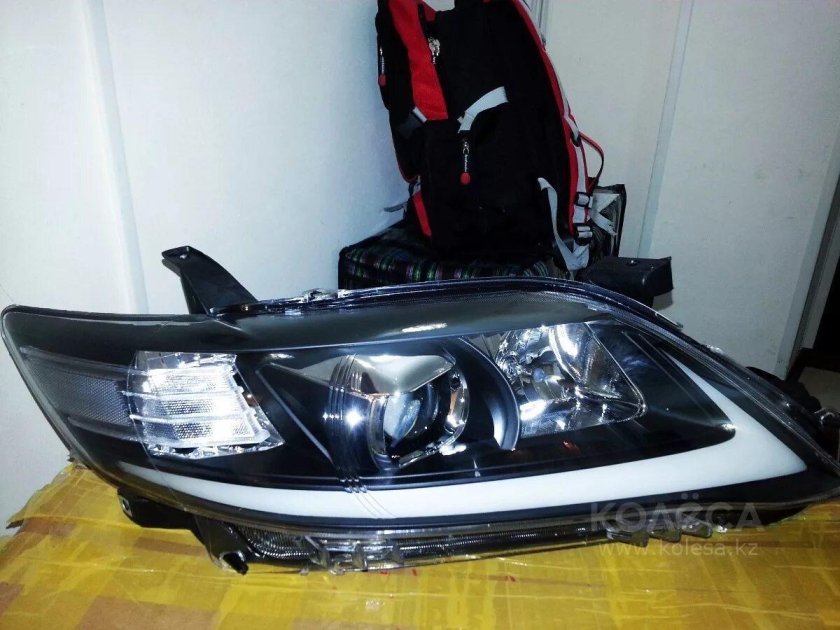 Фары Тойота Камри 40