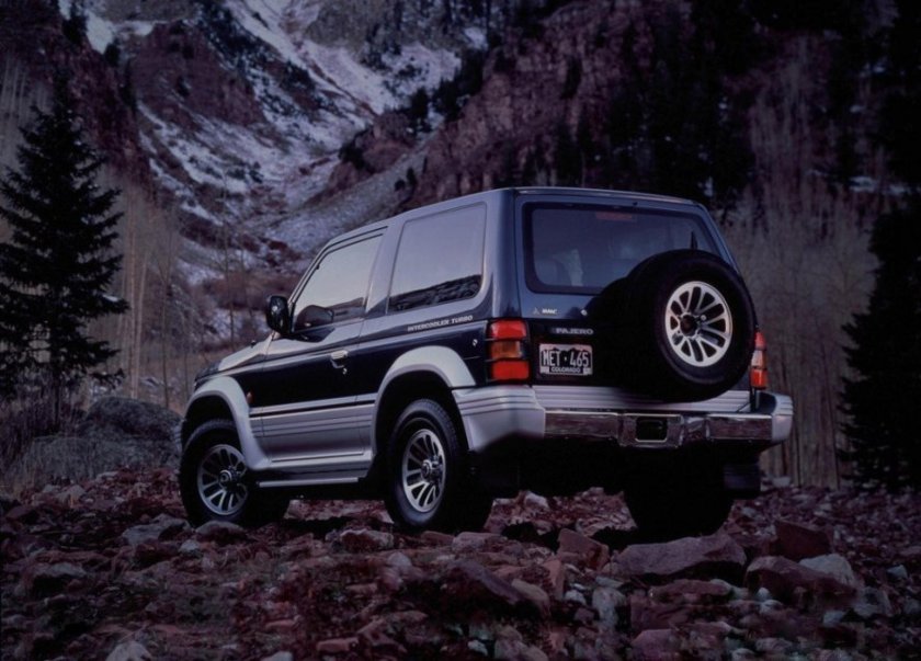 Mitsubishi Pajero 2
