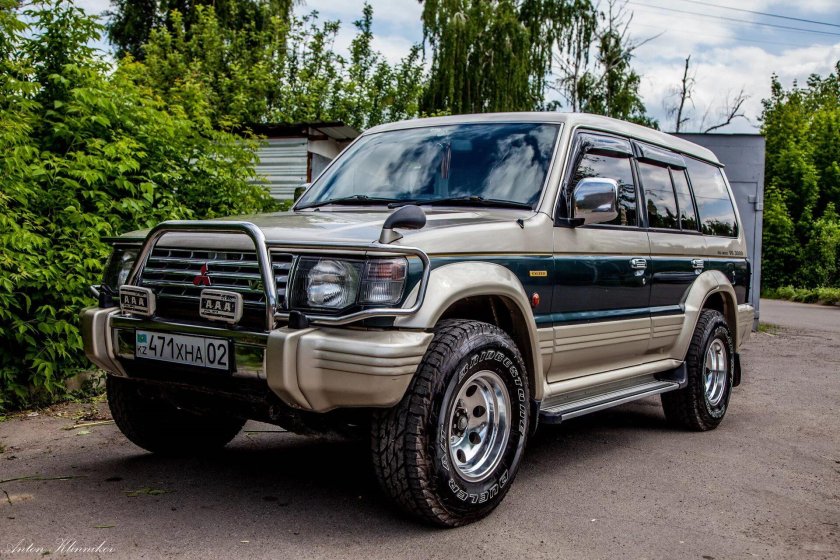 Мицубиси Паджеро 2