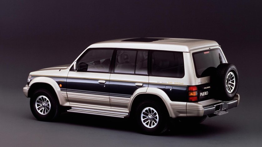 Мицубиси Паджеро 2 поколения